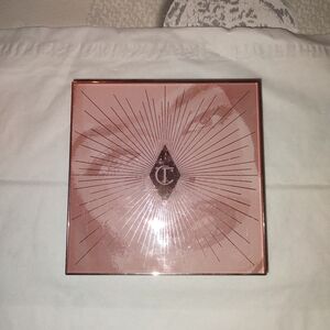 Charlotte tilbury Nudegasm face palette